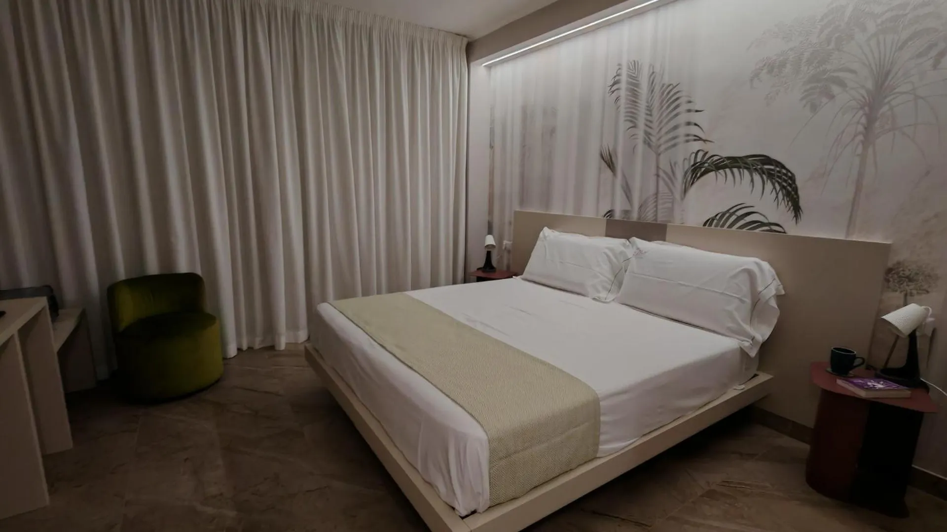 Effe4 Lovely Room Bari Bed and breakfast